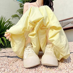 黄色花苞裙裤2026新款春装女装高腰宽松显瘦灯笼裤休闲阔腿裤裙子