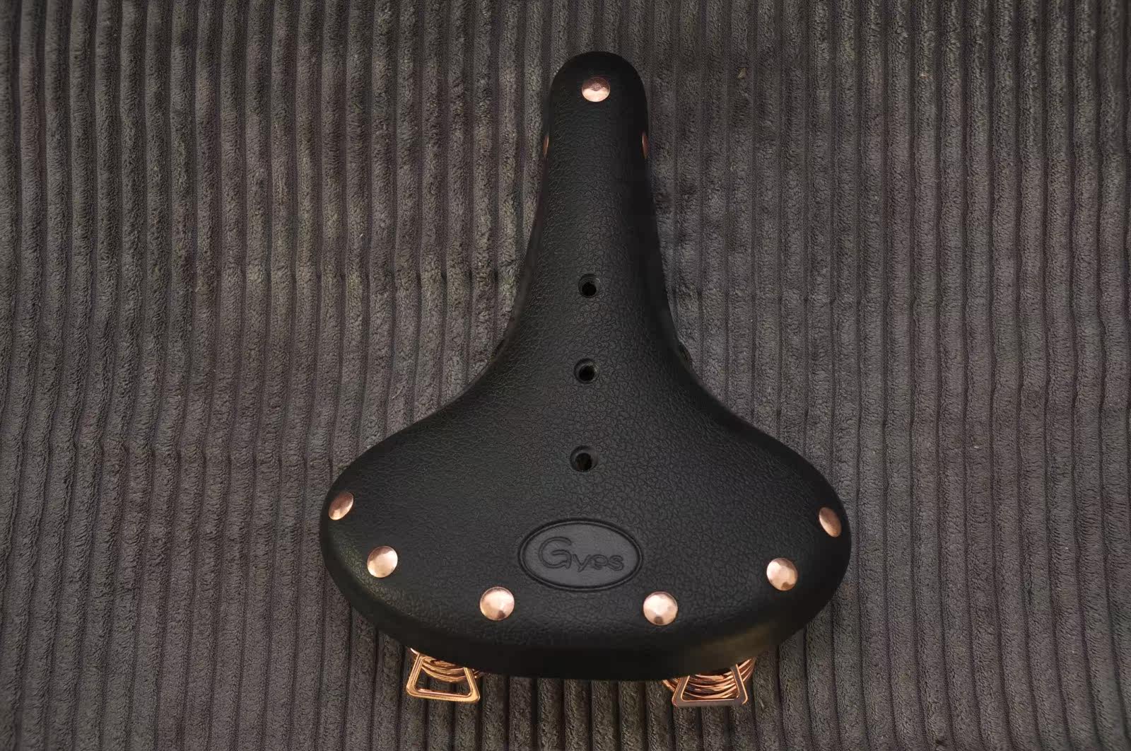 Selle de vélo GYES - Ref 2352305 Image 3