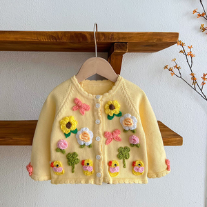 女童毛衣2024年秋季新款宝宝针织衫童装儿童手工钉制花朵开衫外套