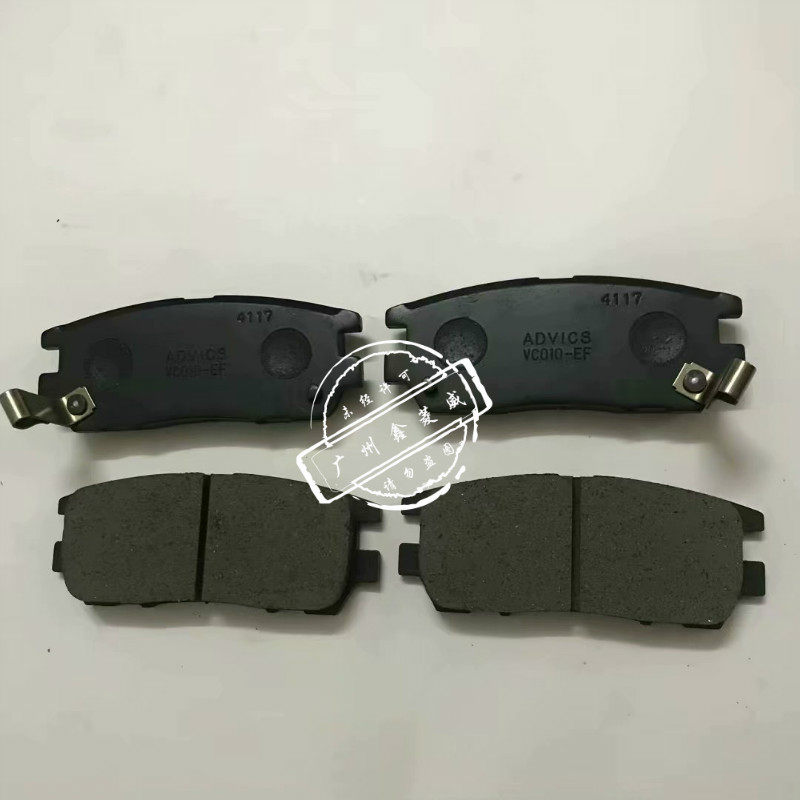 三菱猎豹V43V45后刹车皮
