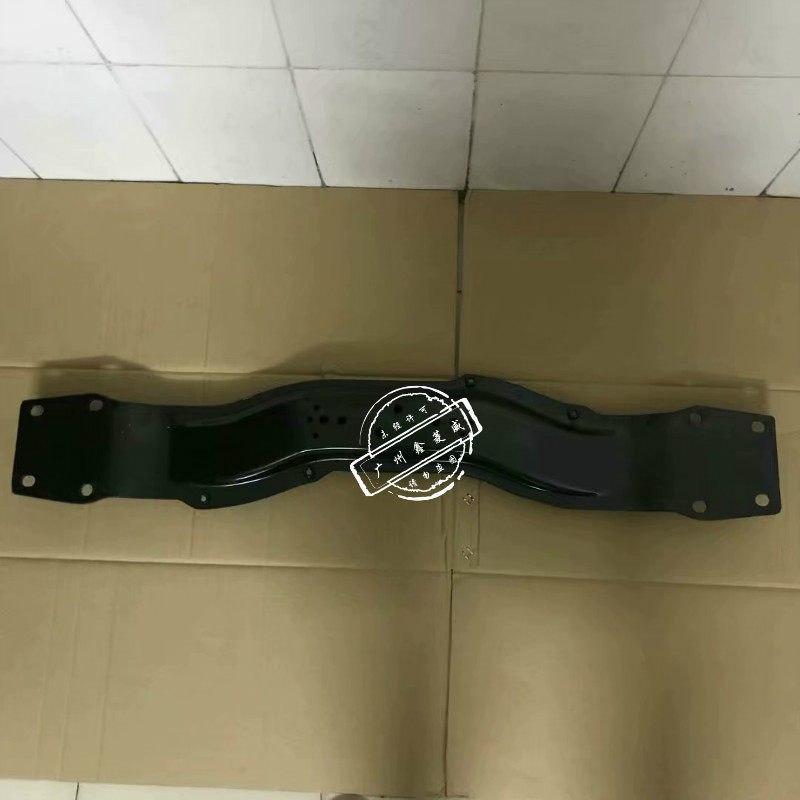 三菱帕杰罗猎豹变速箱横梁支架