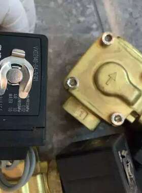 售前电磁阀VXD2140-04-3GR1  2个议价