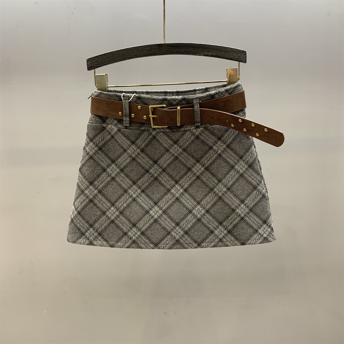 复古格纹毛呢半身裙高腰A字短裙