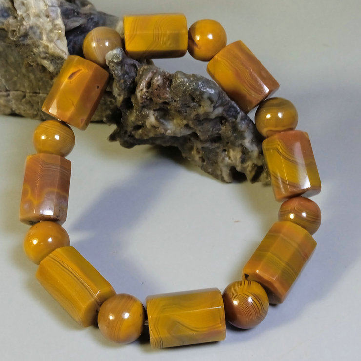 精品 正宗宣化战国红玛瑙纯天然战国红手串手链 同料 闪丝 臻品