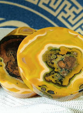 【战国红专营】天然宣化上谷战国红玛瑙同料牌子一对 未打孔