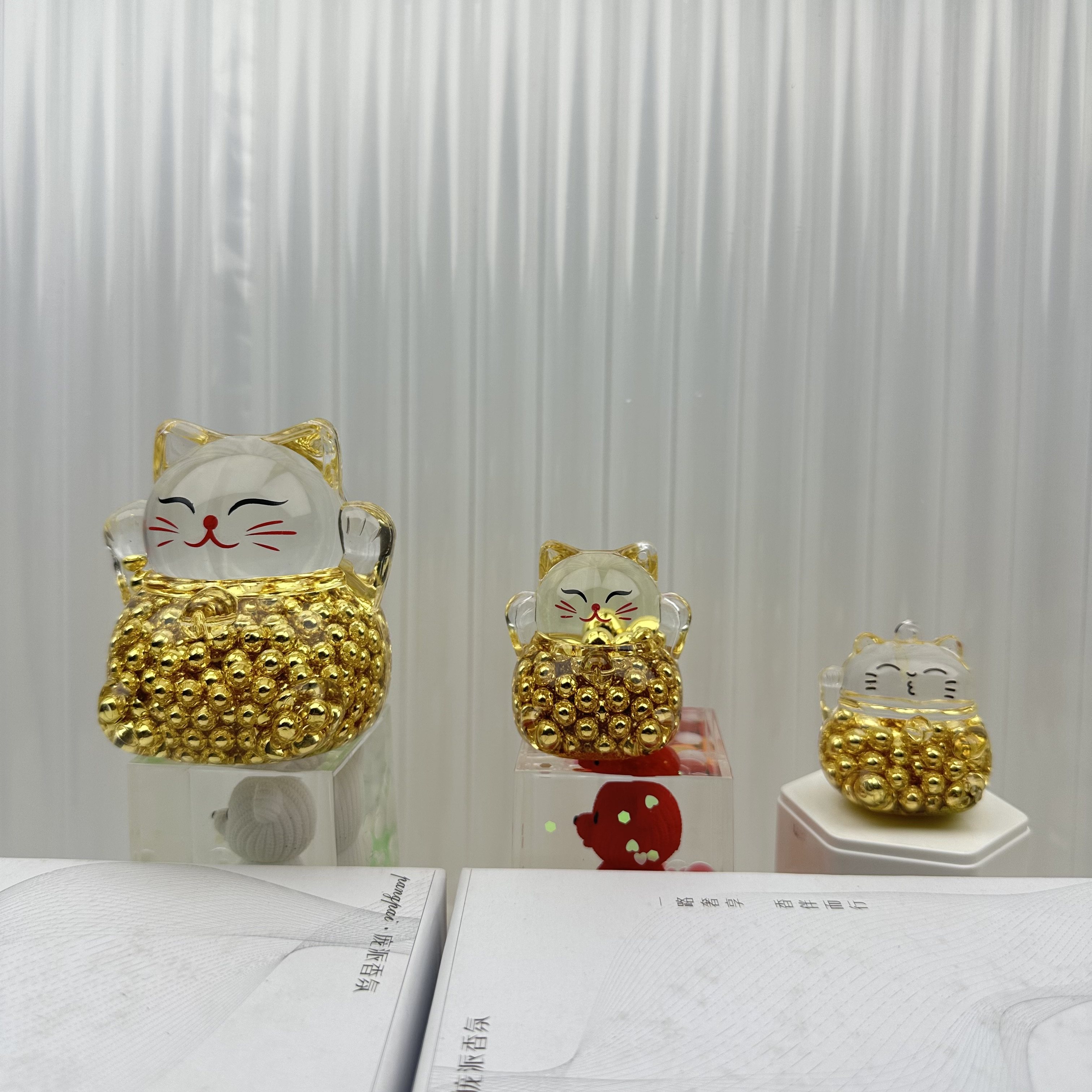 金色珍珠流沙入油系列亚克力摆件招财猫金元宝莉莉丝diy饰品包挂
