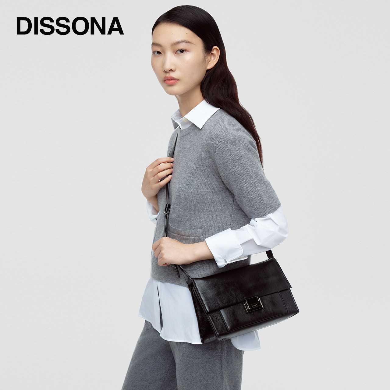 迪桑娜包包女2024新暗夜单肩斜挎包小方包豆腐包大容量腋下包8243017202