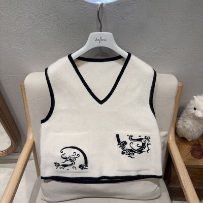 伊芙丽 女士简约时尚毛针织衫1EC232361