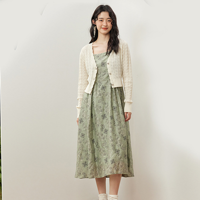 pit 2024春装女士时尚复古柔软舒适收腰碎花吊带连衣裙103A410290