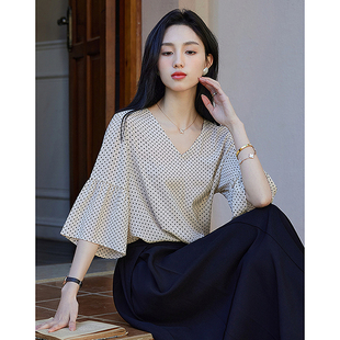 文艺小调 垂顺衬衣女装 夏季 抽褶喇叭袖 上衣G540221228718 V领复合丝花瑶衬衫 dme德玛纳