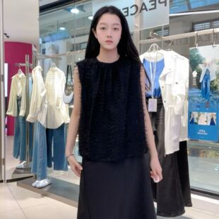 上衣A1CDF2207 太平鸟女士圆领无袖