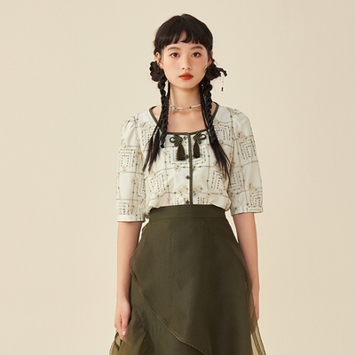 pit  复古撞色精致刺绣中袖方领衬衫107A330310