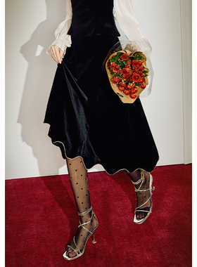 CHICHY赫本风黑色丝绒长半裙CC5C005251（不含上衣）