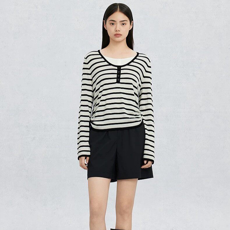 鄂尔多斯1980精纺圆领夹条女套衫C255D0043