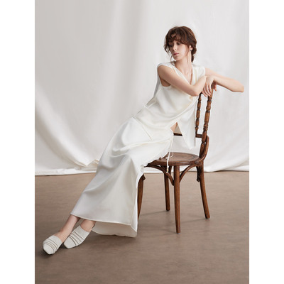 ELLE新中式无袖衬衫女2024年夏季轻奢高级开衩温婉纯色小衫女EM48533