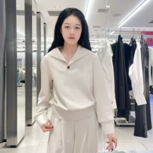 太平鸟女士宽松休闲卫衣A1CRF3537