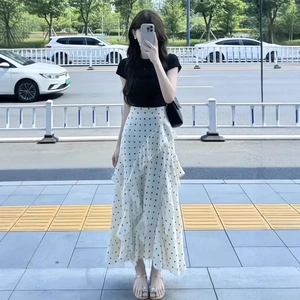 2025初夏季日新款女装今年流行的漂亮爆款巨好看的连衣裙子两件套