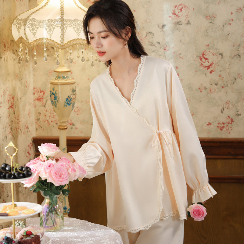 艺录长袖睡衣套装仿真丝宫廷复古风宽松冰丝外穿胸垫家居服三件套