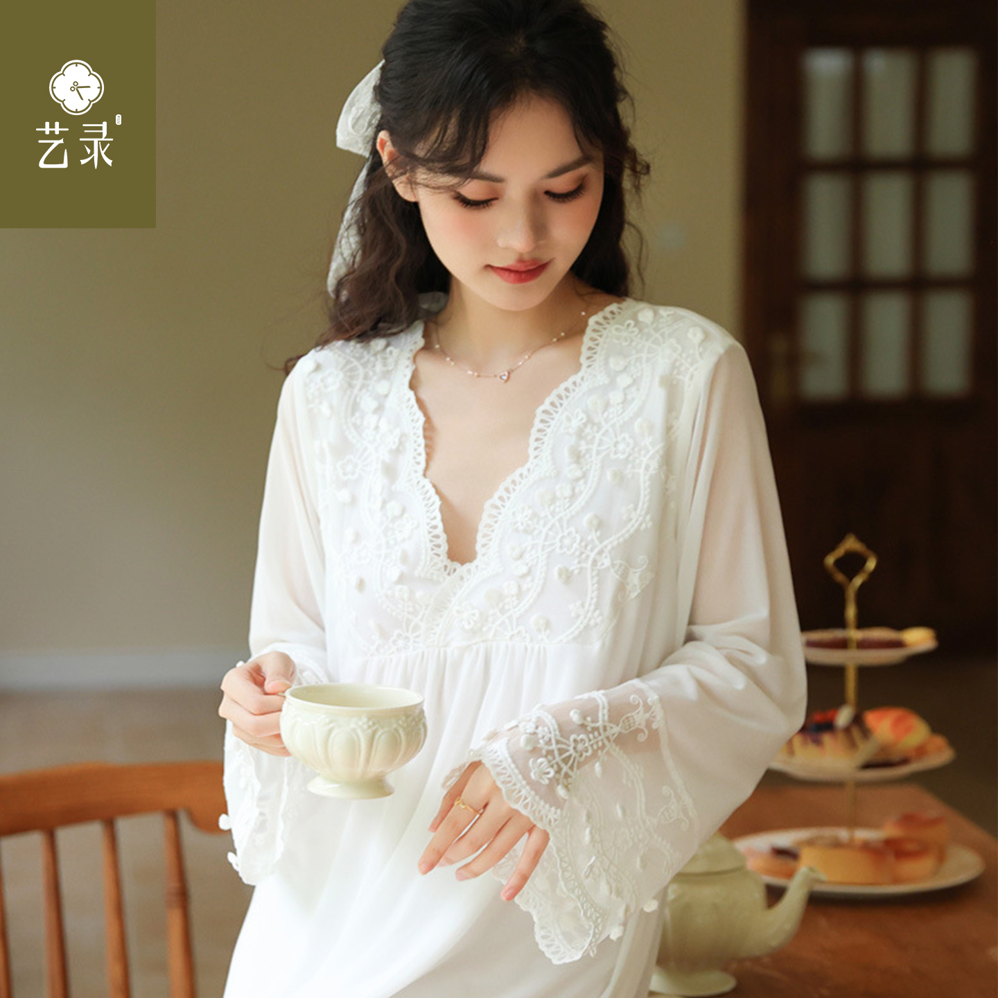 艺录法式网纱长袖蕾丝秋冬睡裙