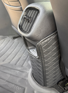 25款海豚专用防踢垫比亚迪海豚智驾自由活力时尚骑士版扶手防脏垫