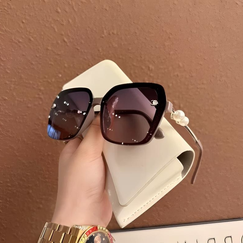 网红珍珠太阳镜女显瘦高级感