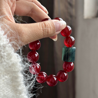 原创天然红玛瑙手串水晶玉髓玉石青提奶盖本命年鸽血红手链男女款
