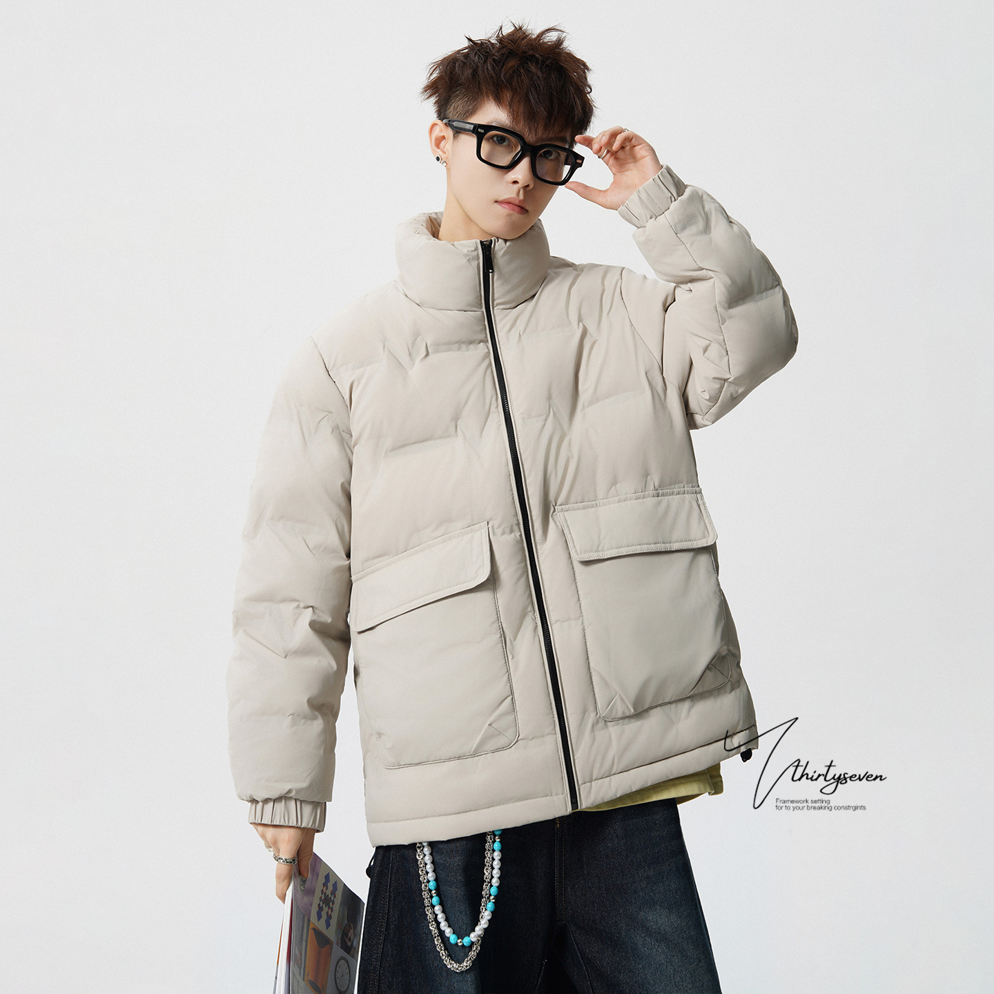 冬季新款纯色轻薄立领羽绒服男