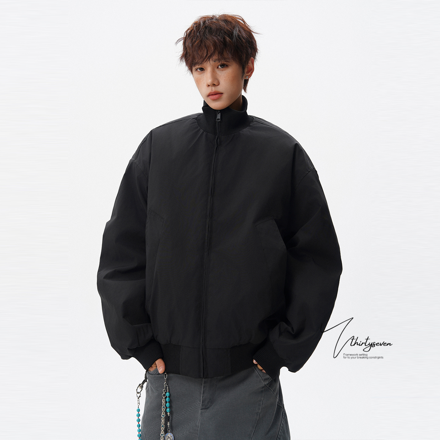 V37美式复古风高街短款飞行夹克棉服男冬季潮牌休闲百搭黑色棉衣