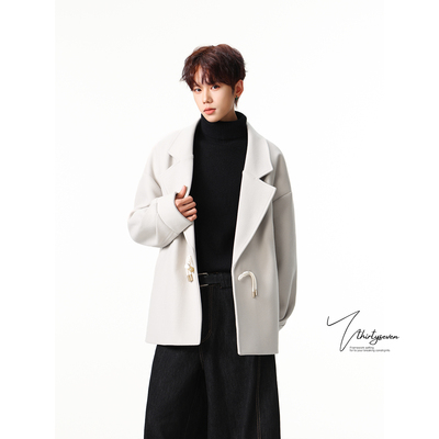 高级感牛角扣短款毛呢大衣男