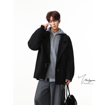 高级感牛角扣短款毛呢大衣男