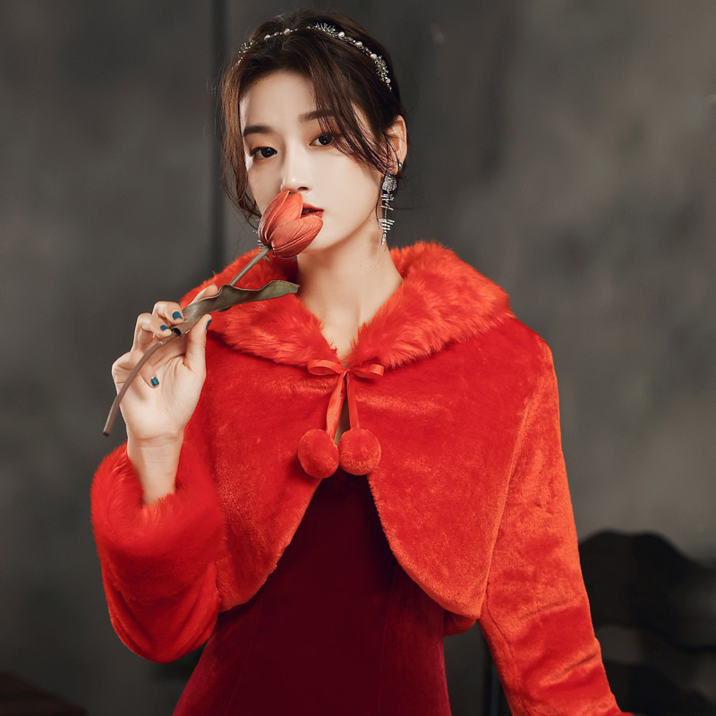 敬酒旗袍红色结婚新娘演出披肩