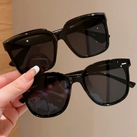 22#Черные солнцезащитные очки объединили две наряды