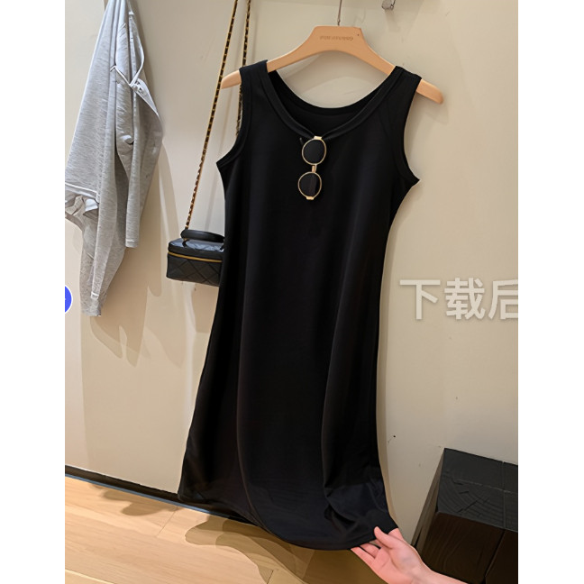 针织显瘦U领背心裙无袖连衣裙