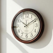 实木静音圆形挂钟美式 复古简约现代原木家用客厅卧室石英钟606S