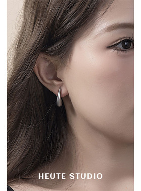 HeuteStudio 高级感超有质感的重工甜酷复古水滴不规则耳钉耳饰女