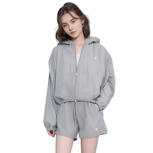 套装 抽绳连帽夹克短裤 Bari Petit