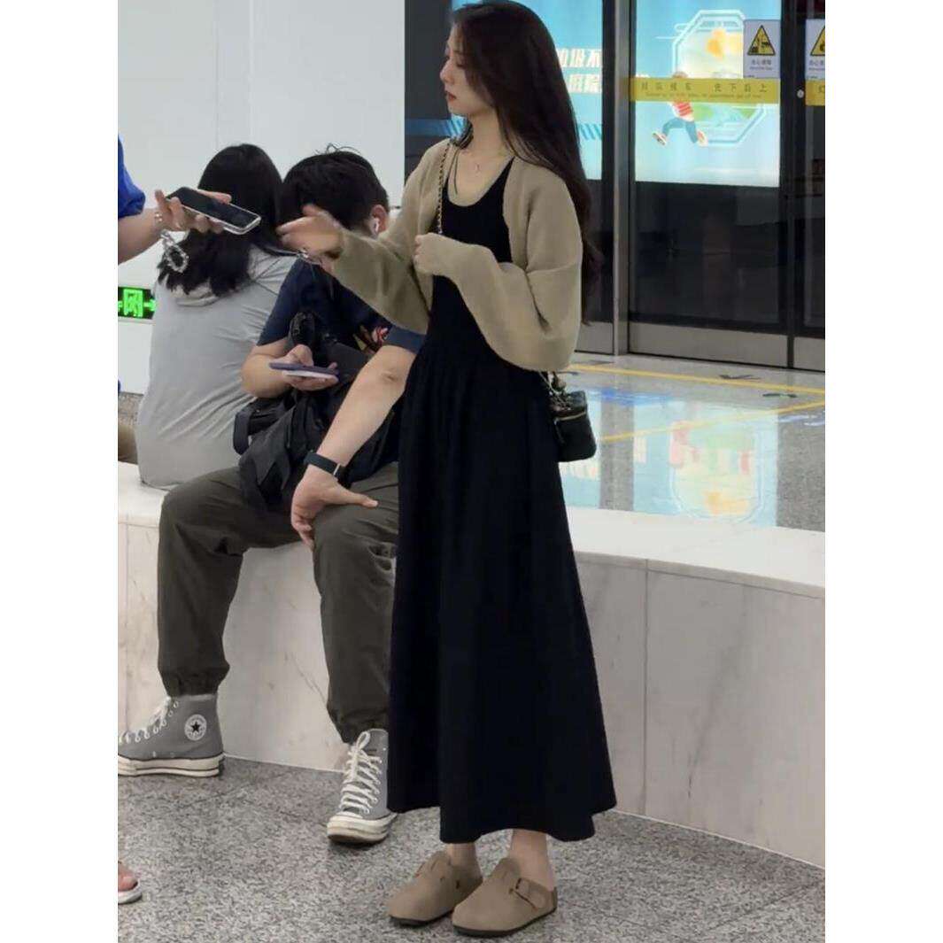 2025春季女新款设计感百搭针织开衫上衣搭中长款拼接连衣裙两件套