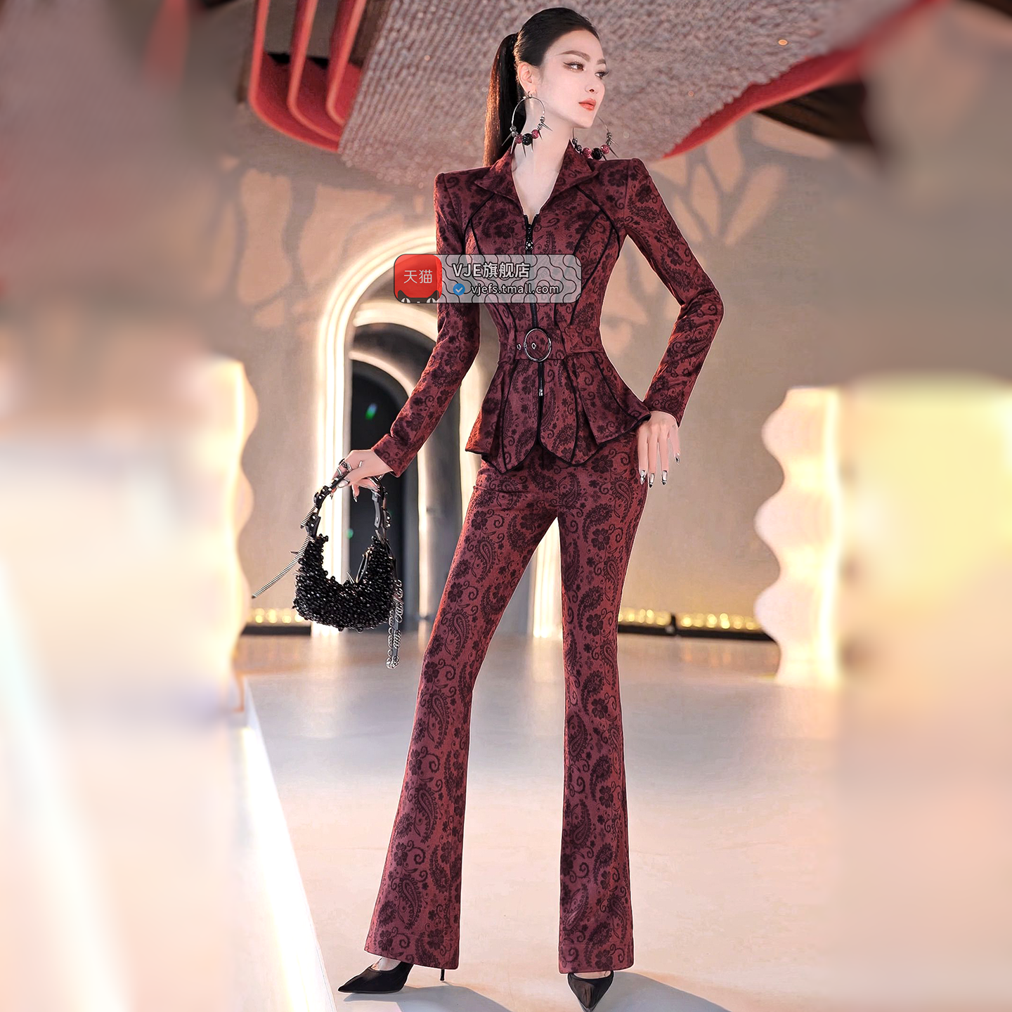 VJE秋季欧美风干练减龄套装2025新款时尚裙摆上衣微喇叭裤两件套