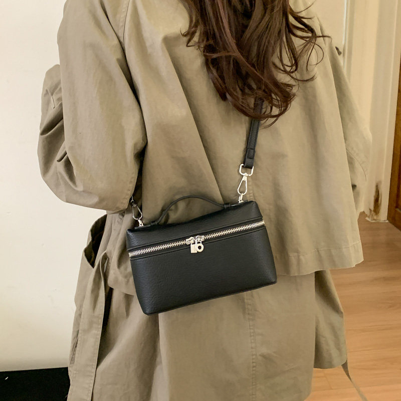 新款手提简约小方包2025小众气质gigi同款单肩斜挎小包盒子包