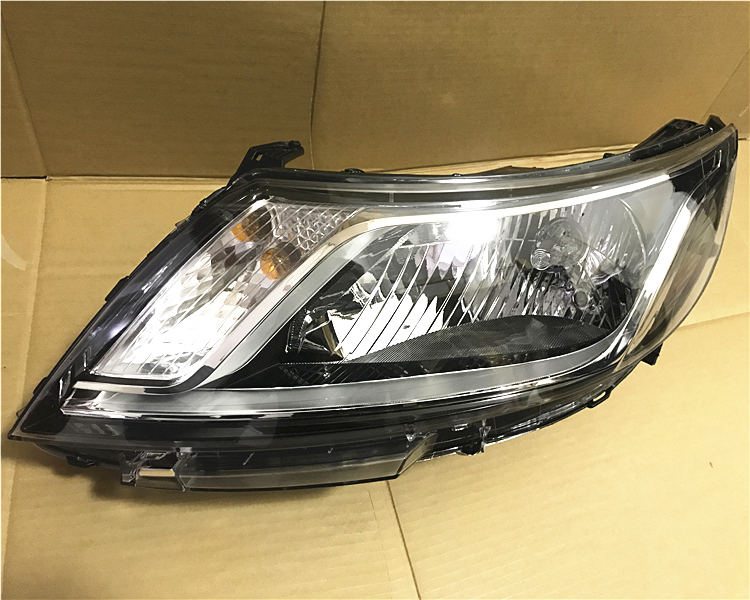 适用起亚k2大灯总成111213前车