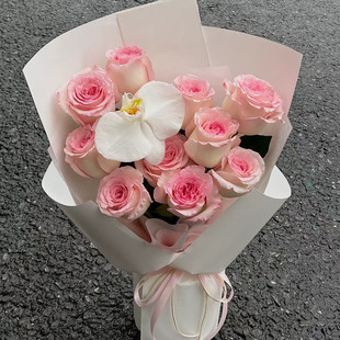 跨国送花到巴拿马鲜花速递客户生日混搭花束同城当天送达三月花城