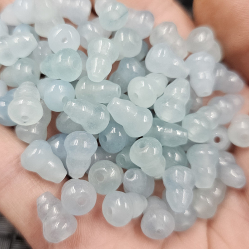 海蓝宝通孔葫芦玉石散珠淡蓝色图片