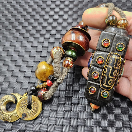 黑白九眼天真镶嵚岫玉路路通