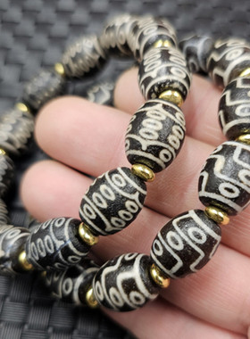 包浆黑白玛瑙九眼天珠玉石手链