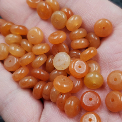 新疆平安扣散珠项链石英岩玉