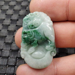 实物拍照天然玉石翠玉生肖牛挂件俏色玉石牛吊坠玉牛玉坠