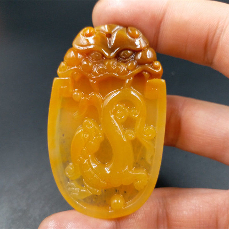 新款精美 天然玉石a货黄龙玉卧虎藏龙挂件黄龙玉生肖吊坠玉坠玉牌