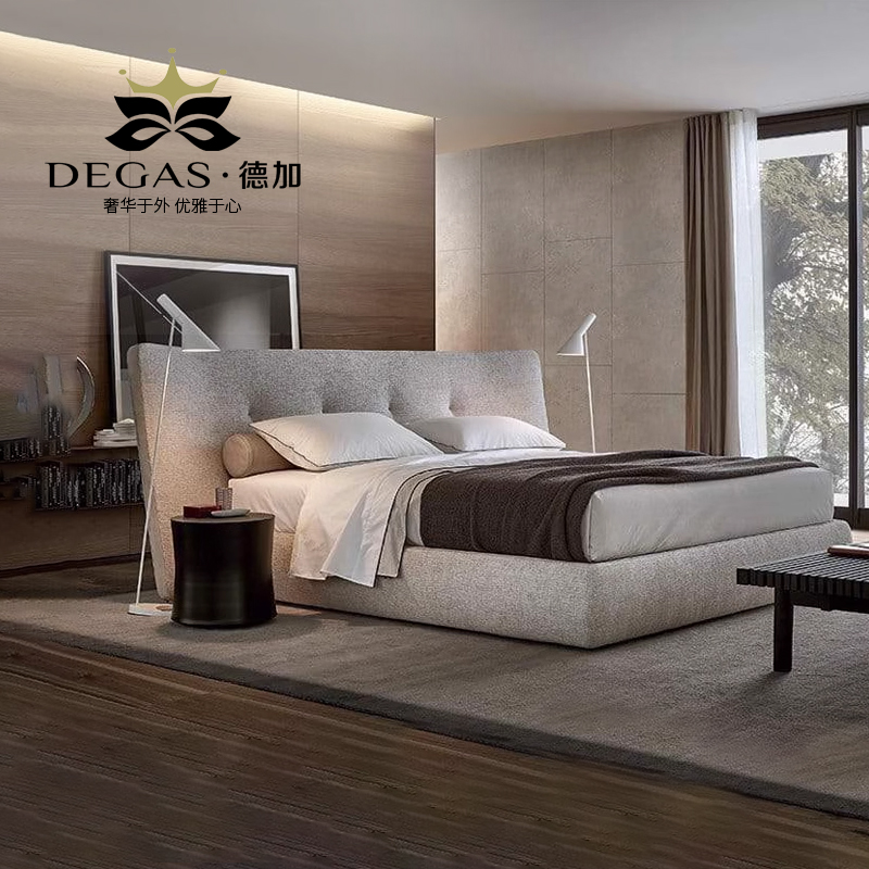 主卧意式风布艺双人床高端定制