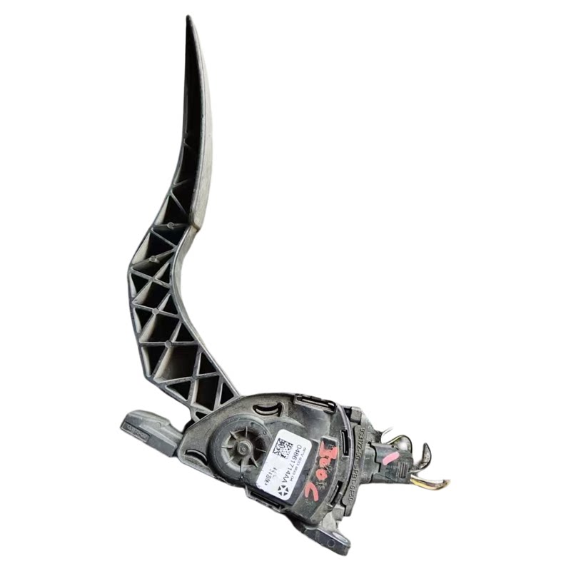 适用克莱斯勒300C电子油门加速度踏板总成加速器感应器04861714AA
