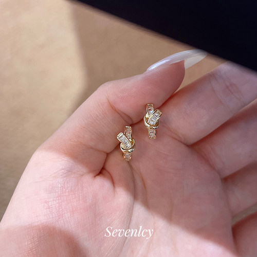七与 新品【绳结环扣】平安锁好运!精工轻奢满钻同心结耳扣耳环